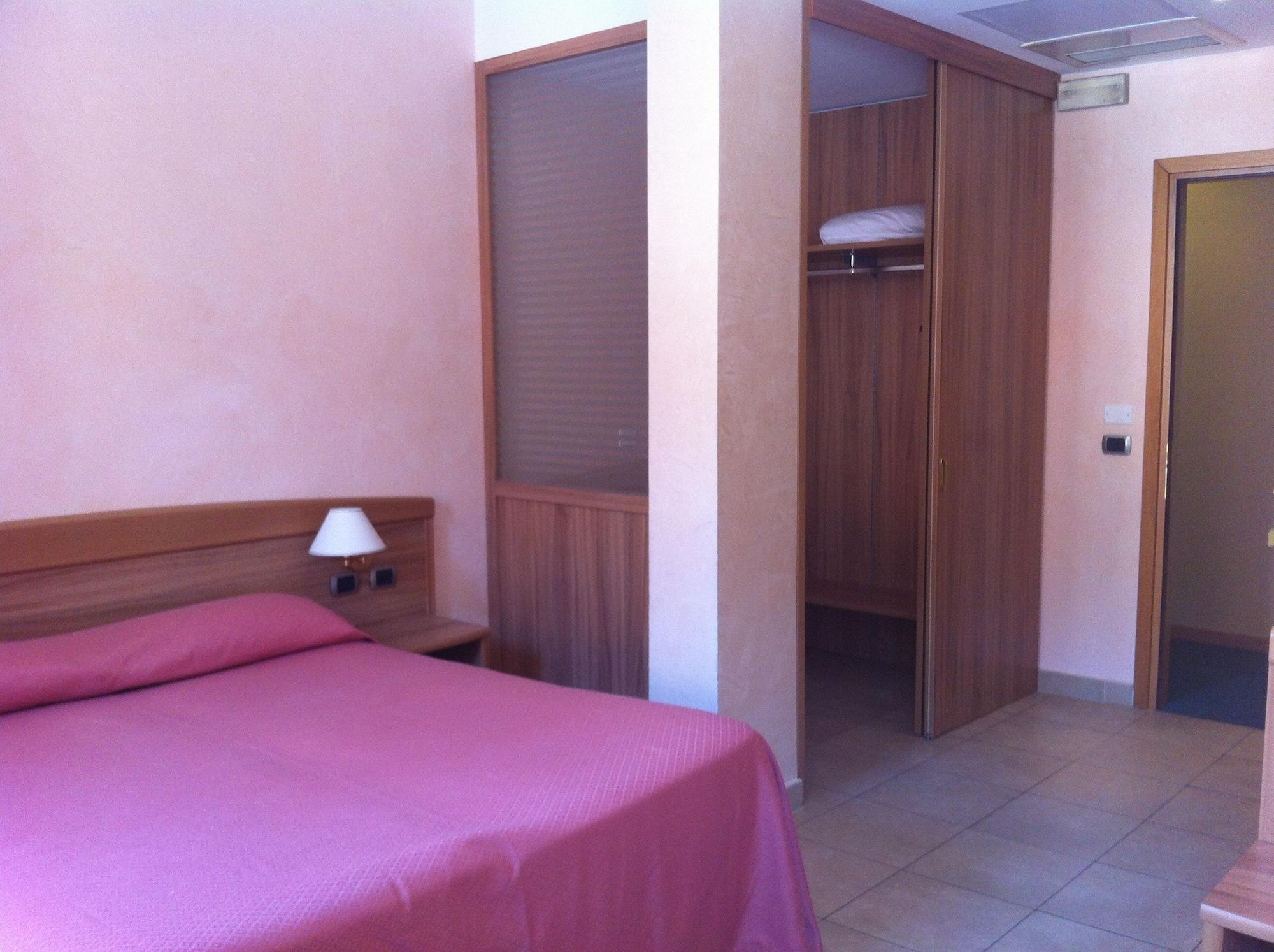 Hotel Siena Verona Esterno foto