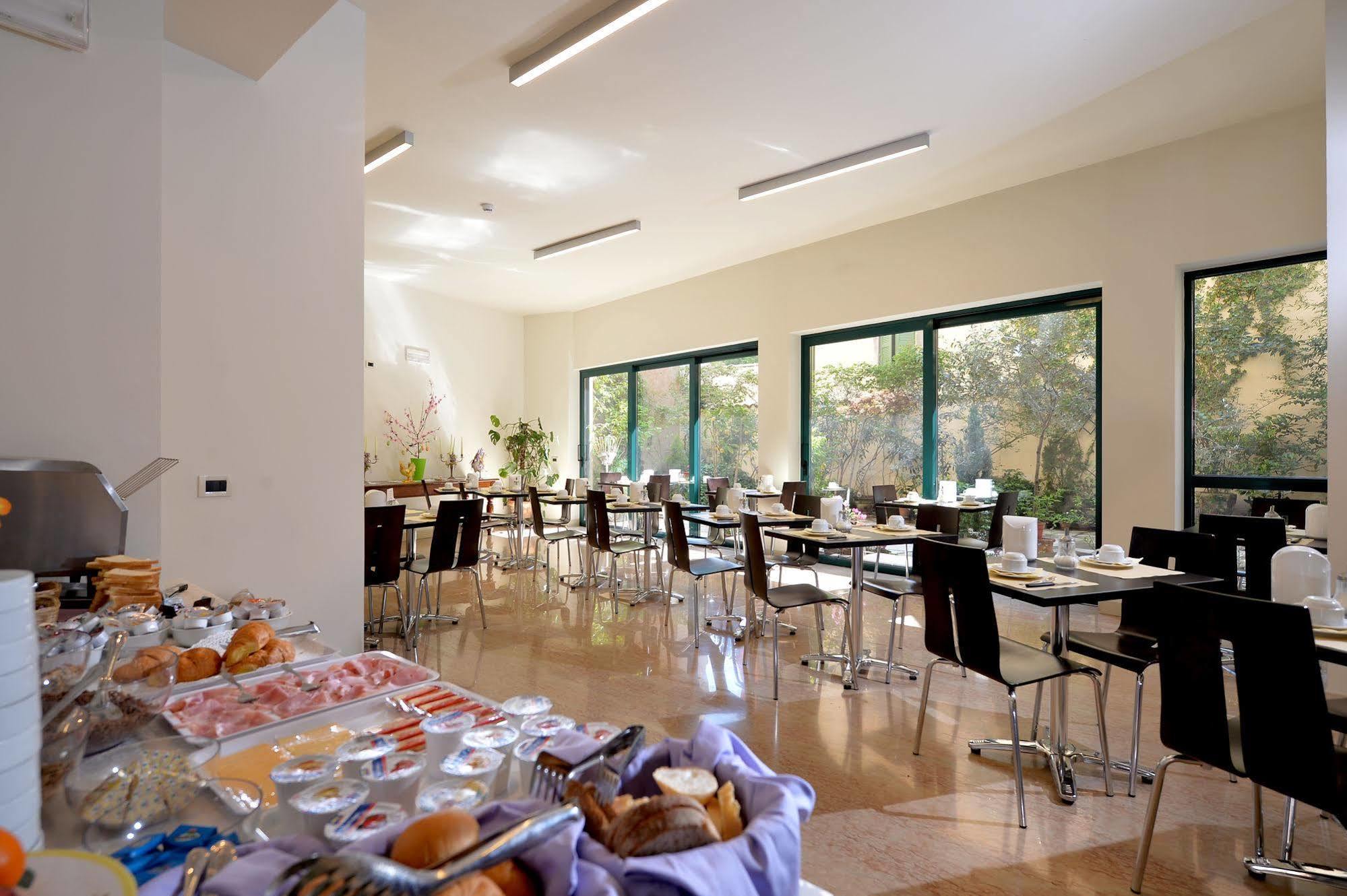 Hotel Siena Verona Esterno foto